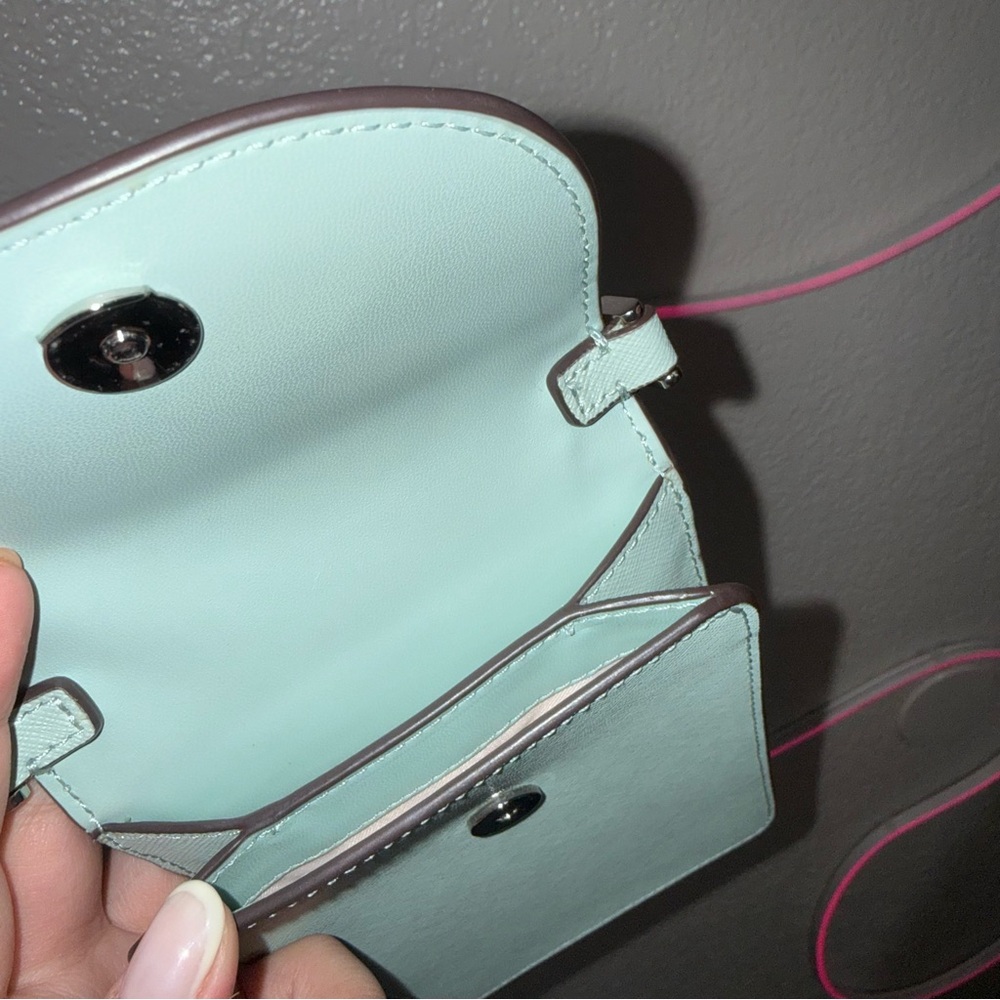 Kate Spade Phone Crossbody - Picture 2 of 5